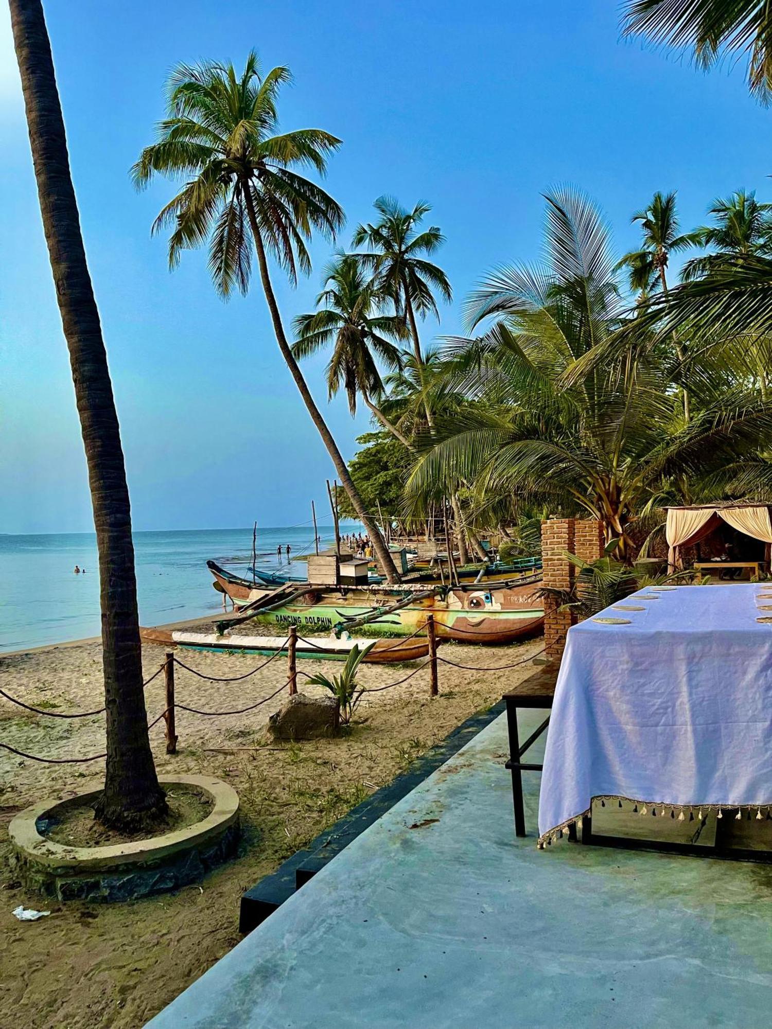 Хостел Coconut Hill Аругам Экстерьер фото